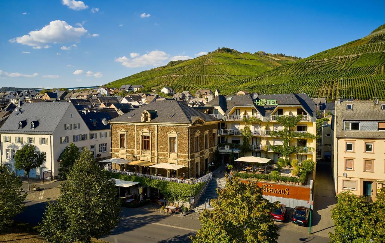 Weinhotel St. Stephanus Цельтинген-Рахтиг Экстерьер фото