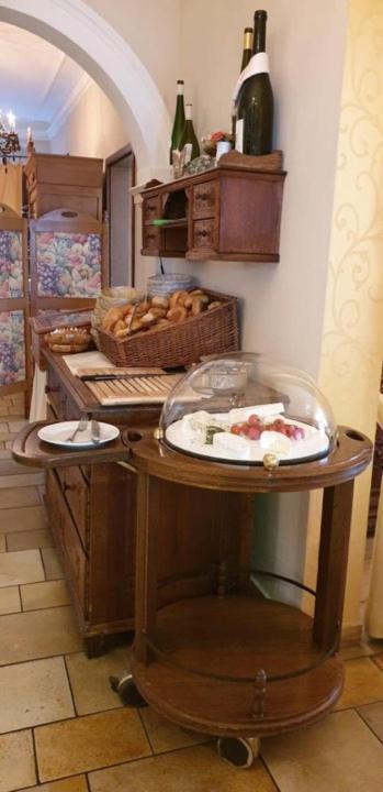 Weinhotel St. Stephanus Цельтинген-Рахтиг Экстерьер фото