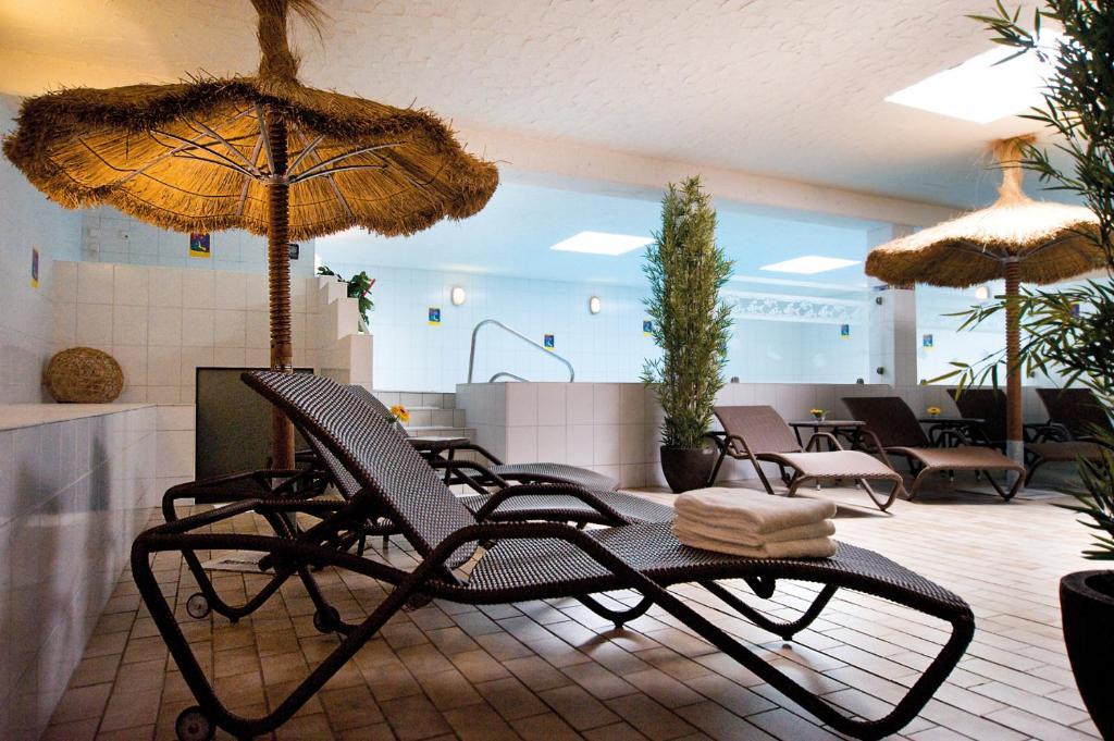 Weinhotel St. Stephanus Цельтинген-Рахтиг Экстерьер фото